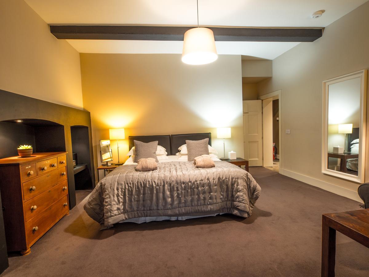 Six Brunton Place Guest House Edinburgh Ngoại thất bức ảnh