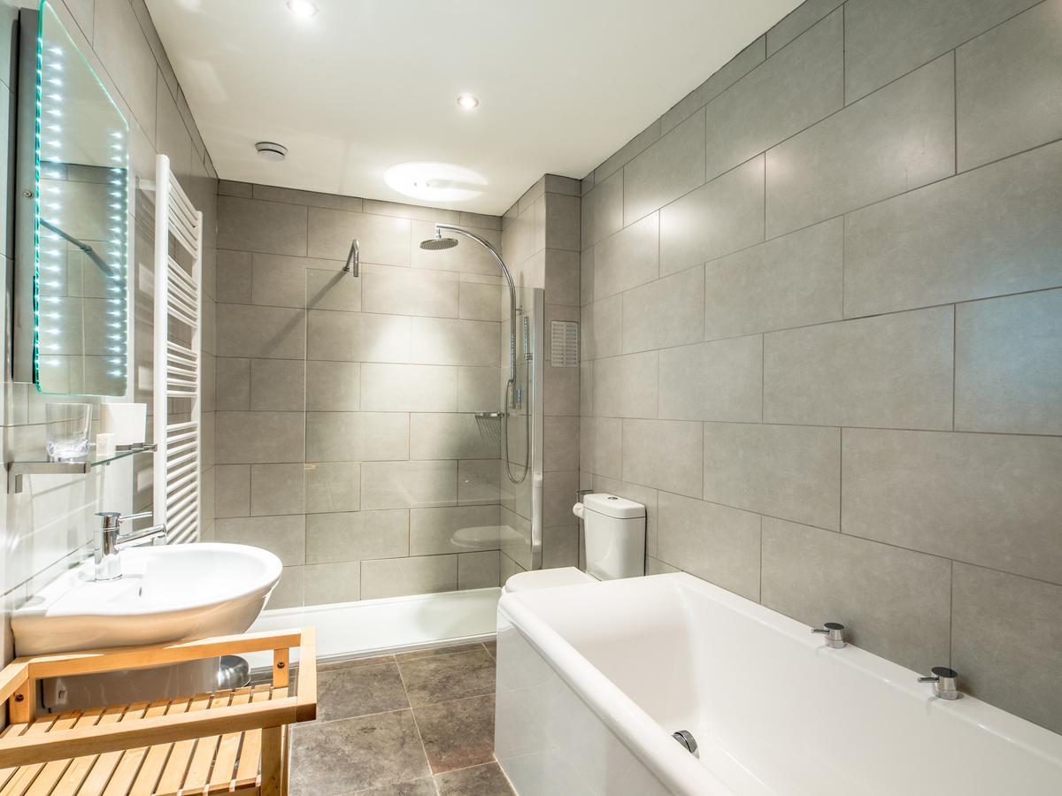 Six Brunton Place Guest House Edinburgh Ngoại thất bức ảnh