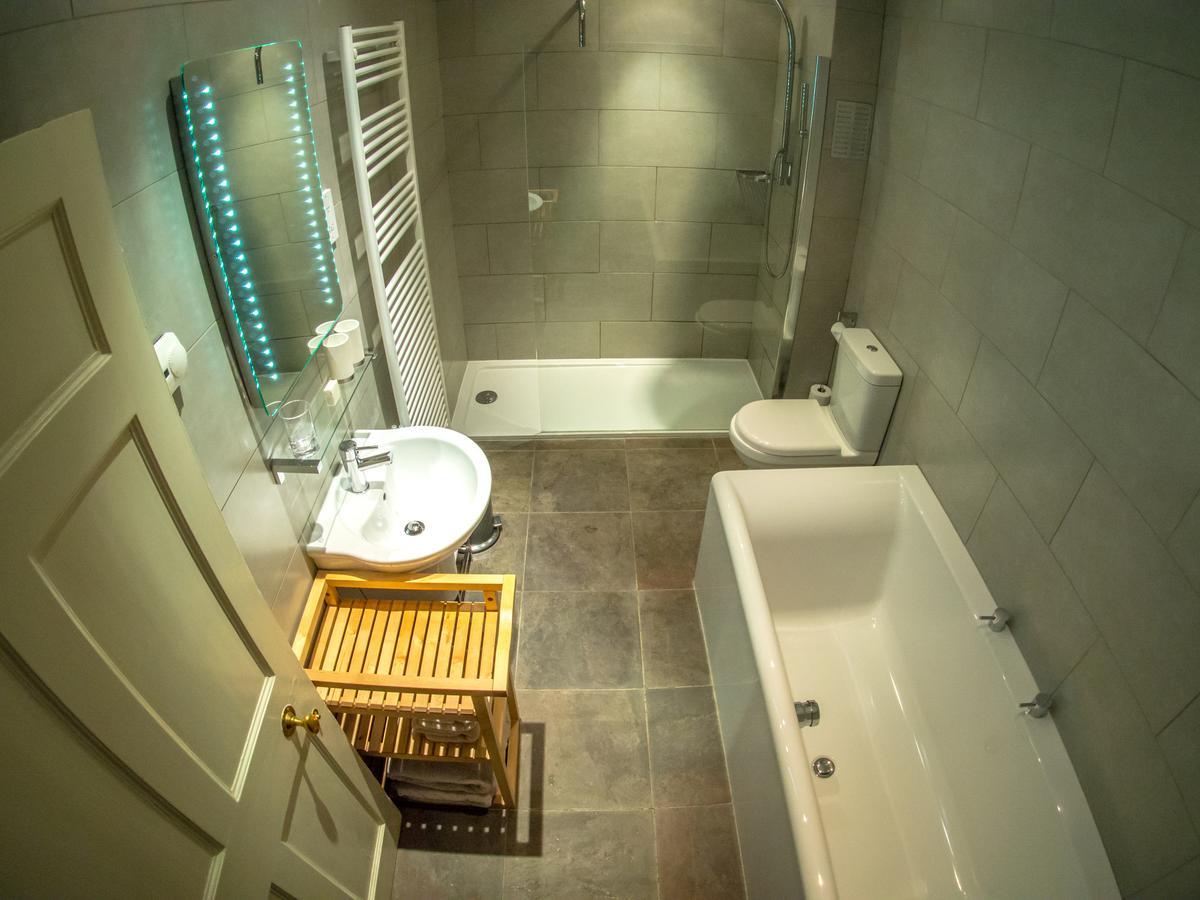 Six Brunton Place Guest House Edinburgh Ngoại thất bức ảnh